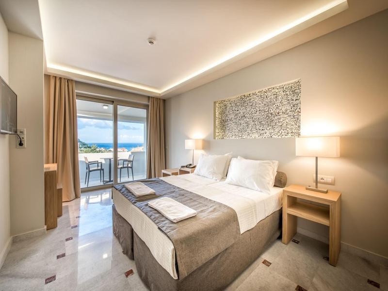 Mediterranee Hotel Plános Eksteriør bilde