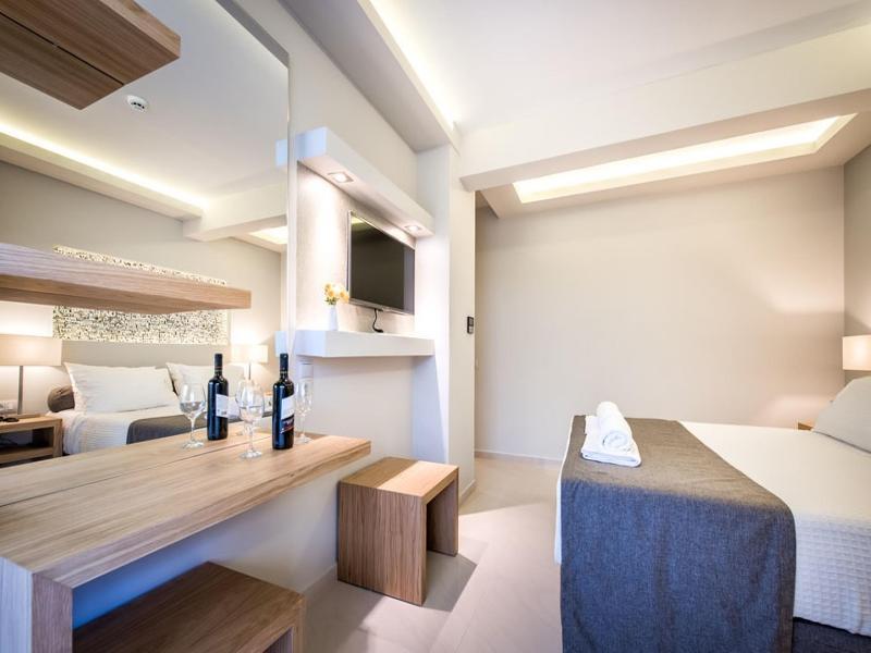 Mediterranee Hotel Plános Eksteriør bilde